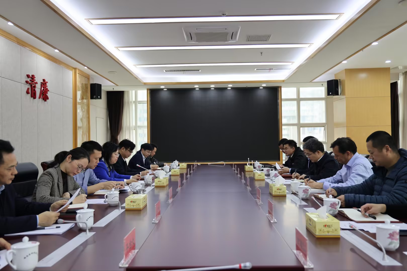 省地震局与省科技厅共商防震减灾科技创新科学普及合作